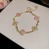 Pulsera de Flor con Circonita Bañada en Oro Real de 18 Quilates, Lujo Accesible, Sensación de Alta Gama, Moda de Nicho, Joyería de Mano Versátil para Mujer