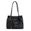 Bolso de Hombro para Mujer de Cuero Suave de Gran Capacidad Color Sólido Texturizado Estilo Europeo y Americano Bolso de Hombro Individual de Alto Nivel para Viajes de Principios de Otoño