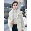 Outono/Inverno 2026 Novo Suéter de Tricô de Manga Longa Cor Sólida Gola Meio Alta Patchwork com Tachas nos Ombros Moda Feminina Camada Base Elegante