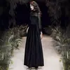 Vestido de Noche Negro Estilo Nuevo 2026 con Cuello Alto, Elegante y Sofisticado para Banquetes, Ceremonias de Mayoría de Edad y Recitales de Piano
