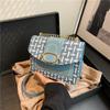 Bolso Pequeño de Moda Ins para Mujer 2025 Verano Nuevo Bordado a Cuadros Bolso de Hombro Lujo Accesible Versátil Bolso Cruzado Bolso de Cadena