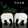 Par de Adornos de Elefante de Mármol Blanco y Jade, Auspiciosos para la Entrada del Hogar, Sala de Estar, Oficina, Artesanías Decorativas, Venta al por Mayor