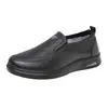 2026 Inverno Novo Casual Quente Sapatos Masculinos Mocassins Masculinos Slip-ons Sapatos de Algodão Confortáveis Transfronteiriços Sapatos Preguiçosos Sapatos