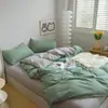 Juego de cuatro piezas de color liso cuidadosamente seleccionado, sábana y funda de edredón sencillas, ropa de cama fresca y simple, tela cepillada, juego de tres piezas para dormitorio estudiantil