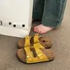 Sandalias Únicas Moradas en Capas con Suela Gruesa Verano 2026 Nuevas Versátiles Planas Estilo Birkenstock para Playa y Uso al Aire Libre
