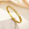 Pulsera de Acero Inoxidable con Forma de Corazón y Triángulo Incrustada con Diamantes, Acero de Titanio Fila de Diamantes de Oro de 18K, Pulsera de Cierre para Mujer, Estilo Ins, Versátil, No se Desvanece
