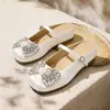 Sapatos Plataforma Baixos Prateados com Strass Estilo Francês da Moda para Mulheres, Novo Modelo de Verão 2026, Adequados para Combinar com Vestidos, Sapatos Mary Jane