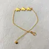 Moda simples cor areia dourada não desbota por muito tempo trevo de quatro folhas borboleta trefilagem pulseira fina feminina amor adornos de mão grossos frete grátis atacado