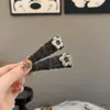 Pinza para el pelo de flor de felpa de mohair para otoño e invierno, nuevo, con pedrería decorativa lateral para mujer, accesorios para el pelo dulces retro