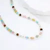 El nuevo collar de cuentas de colores dopamina de TikTok para mujer, diseño de nicho de lujo ligero con una cadena para la clavícula única y elegante.