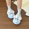 Zapatillas de algodón suaves y lindas con forma de ratón peludo, nuevo modelo otoño e invierno 2026, elegantes y versátiles para usar en exteriores, adorables zapatos peludos