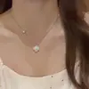 Collar de Trébol de Cuatro Hojas de la Suerte para Mujer, Colgante Completo de Diamante, Lujo Ligero, Sensación de Alta Gama, Cadena Suave para Clavícula, Collar de Zirconia de Trébol de Cuatro Hojas