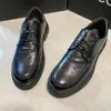 Primavera de 2025 Novo Solado Macio Confortável Trabalho Comutador Cadarço Casual de Negócios Vestido Couro Sapatos Masculinos Couro Respirável