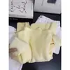 Suéter Aconchegante de Veludo Espesso Meia-gola Macio Peça Única Feminino Inverno Simples Camada Base Camisa de Tricô Coreana