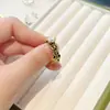 Nuevo Anillo Iris de Diamante de Alto Carbono con Patrón de Hierba Tang Estilo Chino Apertura para Mujer Diseño de Nicho Sentido del Diseño Anillo de Bambú