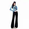 Jeans feminino 2026 transfronteiriço, levemente flare, estilo americano, lavado, com aspecto desgastado, acabamento azul gelo vintage e efeito de caimento