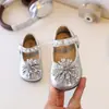 Zapatos de Princesa Mary Jane para Niñas con Pedrería de Fuegos Artificiales Piel Verano 2026 Nuevo Estilo Coreano Casual Versátil Suela Suave Zapatos Pequeños de Piel