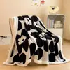 Manta tridimensional esculpida personalizada para cochilos no escritório, capa de sofá de casa, manta xale de ar condicionado