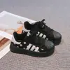 Zapatos Dexun Suaves para Niñas 2026 Primavera/Verano Nuevos Zapatos Casuales Versátiles de Moda para Niños Mayores, Tenis con Forma de Concha