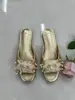 Pantuflas de Verano para Mujer para Exteriores 2026 Nuevas Chanclas con Tacón Grueso de Flor de Perla y Pedrería Talla Pequeña 313233 Sandalias de Hada
