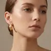 Brincos de Aço Inoxidável Banhados a Ouro 18K Estilo Moda Europeia e Americana com Textura de Folha 3D, Toque Personalizado de Alto Padrão, Tachos de Brincos de Folha