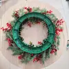 Guirlanda de Natal Frutas Vermelhas Eucalipto Decoração Planta Verde Rattan Árvore de Cabeça para Baixo Pendurar na Porta Flor Artificial Decoração de Casa