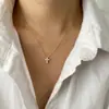 2024 Nuevo Collar con Colgante de Cruz Incrustado con Circonita Transfronterizo Elegante y Moderno para Dama Diseño Exquisito para Novia