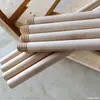 Venta al por mayor de fábrica Mango de escoba de tronco Mango de escoba liso Mango de escoba pulido Madera redonda Madera maciza Palo duradero hecho a mano