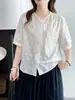 Camisa bordada de algodón puro estilo casual para mujer, nuevo modelo de verano 2026, corte holgado, adelgazante, versátil, cuello redondo, tie-dye, top de manga corta