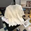 Camisa de Manga Corta con Cuello Bordado de Mariposa Tridimensional para Mujer, Ribete de Encaje, Ligera, Rejuvenecedora, Cárdigan Pequeño, Diseño de Moda