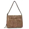 Bolsa Cruzada Nueva Primavera 2025 Bolso Cruzado Moda Mujer Mediana Edad Bolso de Hombro de Cuero Suave con Temperamento Gran Capacidad Multicapa Venta al por Mayor