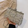 Bolso Lindo con un Corazón Femenino, Nuevo Estilo Verano 2026 Bolso para Mujer, Bolso de Hombro con Parche de Lentejuelas, Bolso Cruzado con Cadena Tachonada de Diamantes