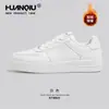 Zapatillas Blancas Gruesas Forradas de Polar Universales para Hombre, Nuevo Modelo Invierno 2025, Zapatos para Hombre de Suela Gruesa que Aumentan la Altura, Zapatillas Cálidas Antideslizantes