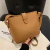Cross2026 Nova Bolsa de Grande Capacidade Outono Versátil Simples Retrô Feminina Bolsa de Ombro Transversal Popular Bolsa Saco