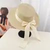 Chapéu de Palha com Laço de Bolinhas Estilo Japonês para Mulheres, Chapéu de Topo Plano de Verão para Passeios na Praia e Férias, Chapéu de Sol com Proteção Solar