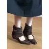 Botas Curtas Quadradas Retrô Femininas 2026 Novo Outono Sandálias de Tiras Vazadas Tecidas para Calça Botas Ocidentais Slimming com Aumento Interno de Altura