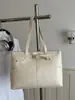 Bolso de Hombro Único de Nicho Elegante para Debajo del Brazo 2026 Invierno Nuevo Bolso de Mano de Moda de Alto Valor Bolso de Mano Simple