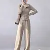 Conjunto Completo de Roupa Estilo Coreano de Outono Redutor de Idade Cor de Aveia Moletom com Capuz Calças de Pernas Largas Conjunto Casual Esportivo de Duas Peças para Mulheres