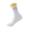 Calcetines de Yoga para Mujer de Media Pantorrilla con Pegamento Antideslizante Encaje de Hongo Bordado de Cereza Calcetines Profesionales para Entrenamiento Correr Pilates