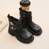 Botas Martin cálidas de estilo británico para niñas, nuevo estilo otoño/invierno 2026, botas versátiles para niñas pequeñas, elegantes botas de cuero con forro de felpa