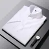 Camiseta Casual de Negócios Masculina de Manga Curta para o Verão Camisa Listrada Jovem Anti-Amassar Slim Fit Britânica Camisa de Meia Manga