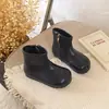 Botas Martin estilo britânico com bico dividido, nova coleção primavera/outono 2026, botinhas estilo coreano para meninas, caimento justo, sola macia, botinhas de tornozelo com bico redondo