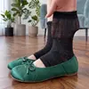 Calcetines de media pantorrilla para mujer, transpirables de malla, calcetines finos de verano, diseño lindo de encaje, estilo universitario, sin costuras