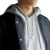 Experto en fitness europeo y americano hombres musculosos de fuerza collar de acero de titanio hombres de moda personalidad dominante colgante deportivo Joyería de Verano