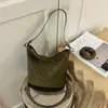 Bolso de Axila para Mujer 2026 Nueva Moda de Verano Tendencia de Gama Alta Nicho para Viajar al Trabajo Bolso Cruzado de Hombro Único Tipo Cubo