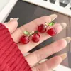 Aretes de Resina Aguja Plateada con Diamantes, Estilo Cereza Roja Ankara, Frescos y Dulces, Versátiles, Modernos, Simples, Únicos, Sin Cobre, para Mujeres