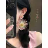 Estilo Vacaciones Junto al Mar ~ Pendientes de Paja con Girasol para Mujer Primavera y Verano 2025 Nuevo Diseño Exagerado de Pendientes Joyería para Orejas
