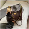 Bolsas de Nicho de Luxo para Mulheres 2026 Nova Moda de Verão Bolsa de Ombro para o Dia a Dia Bolsa Transversal Versátil com Corrente Transfronteiriça
