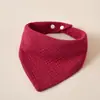 Babero triangular de crepé de algodón puro para bebé, color liso, superventas de Amazon, babero de gasa para bebé, suave y absorbente