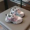 Zapatillas Deportivas Infantiles 2026 Primavera/Otoño Nuevo Estilo Niños y Niñas Malla Transpirable Zapatos de Papá Casual Versátil Zapatillas de Correr